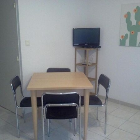 Appartement F1 Calvi A 150 Metres De La Plage Buitenkant foto