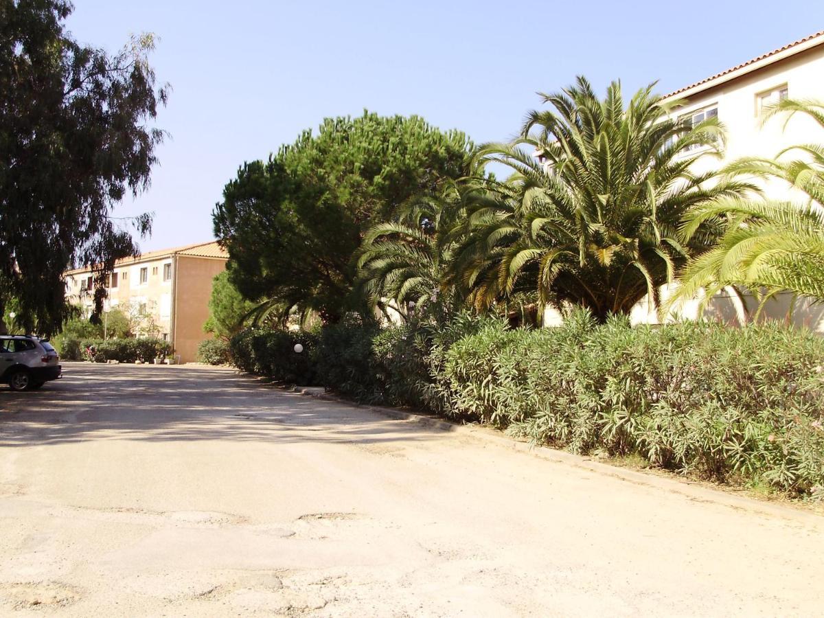 Appartement F1 Calvi A 150 Metres De La Plage Buitenkant foto